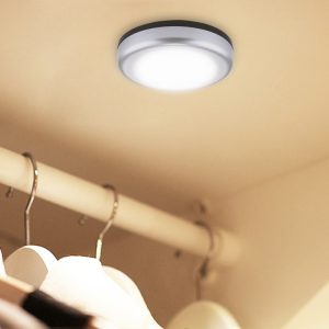 Motion Sensor LED Night Light for Closet, Stairways & Bedroom - 6 LEDs, 5m Distance