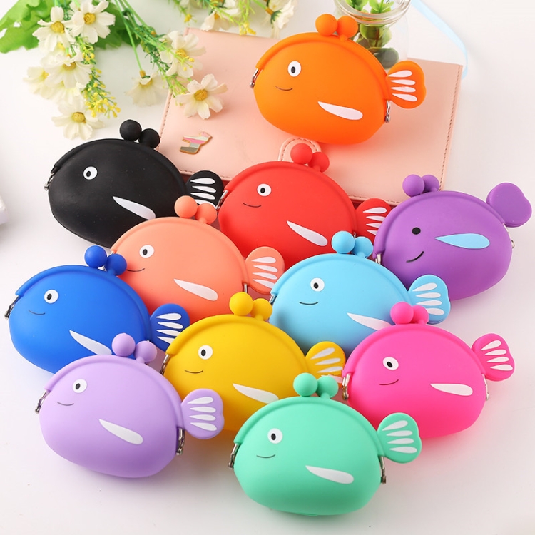 Mini Cute Fish Silicone Coin Purse - Creative Cartoon Design for All Ages 3 Mini Cute Fish Silicone Coin Purse - Creative Cartoon Design For All Ages - Image 3