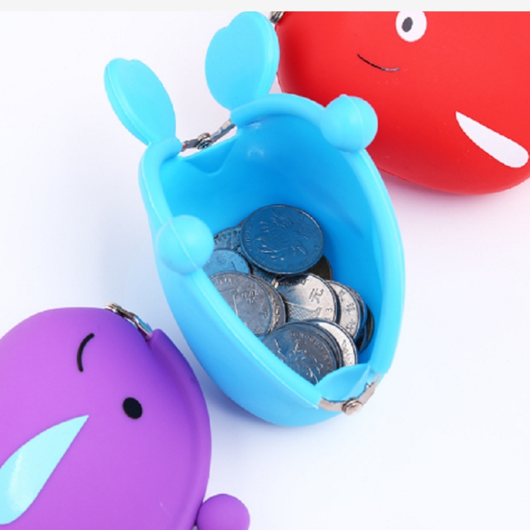 Mini Cute Fish Silicone Coin Purse - Creative Cartoon Design for All Ages 7 Mini Cute Fish Silicone Coin Purse - Creative Cartoon Design For All Ages - Image 7