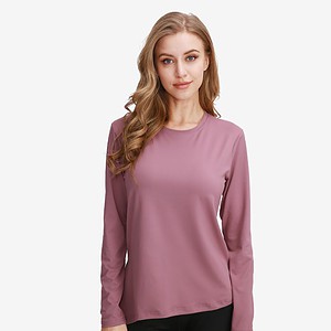 Comfy pink long-sleeve casual blouse, perfect for everyday wear, featuring a relaxed fit and soft fabric for comfort and style. Ideal for women seeking stylish, versatile wardrobe essentials.