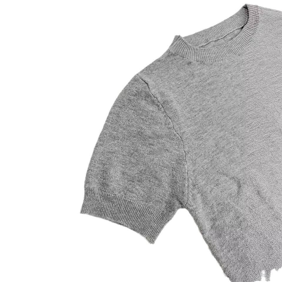 Solid Color French Short Sleeve Sweater - Simple Round Neck Charm 2 Light Gray Short Sleeve Sweater With A Round Neckline And Soft Texture.