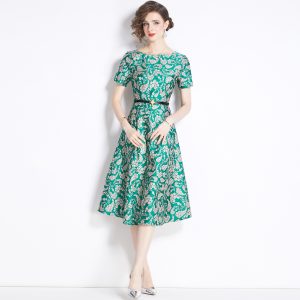 Elegant floral print dress for women, stylish midi-length outfit perfect for formal occasions and special events, available at Syndmart online fashion store.